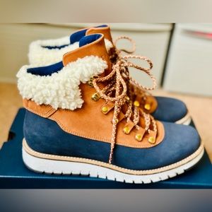 Cole Haan Zerogrand Explore Hiker boot. NWOT, size 8B, Waterproof.